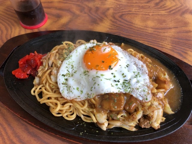 肉玉カレー焼きそば