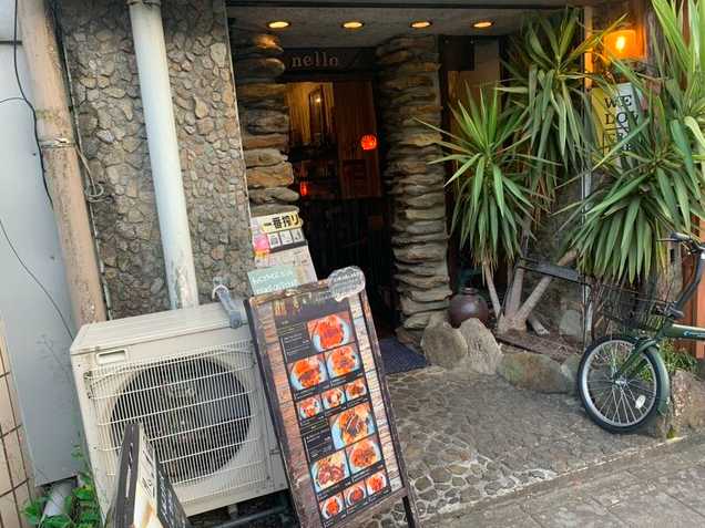 【kitchen nello】ペット同伴OK！太麺ナポリタンと手ごねハンバーグが出会うプレート