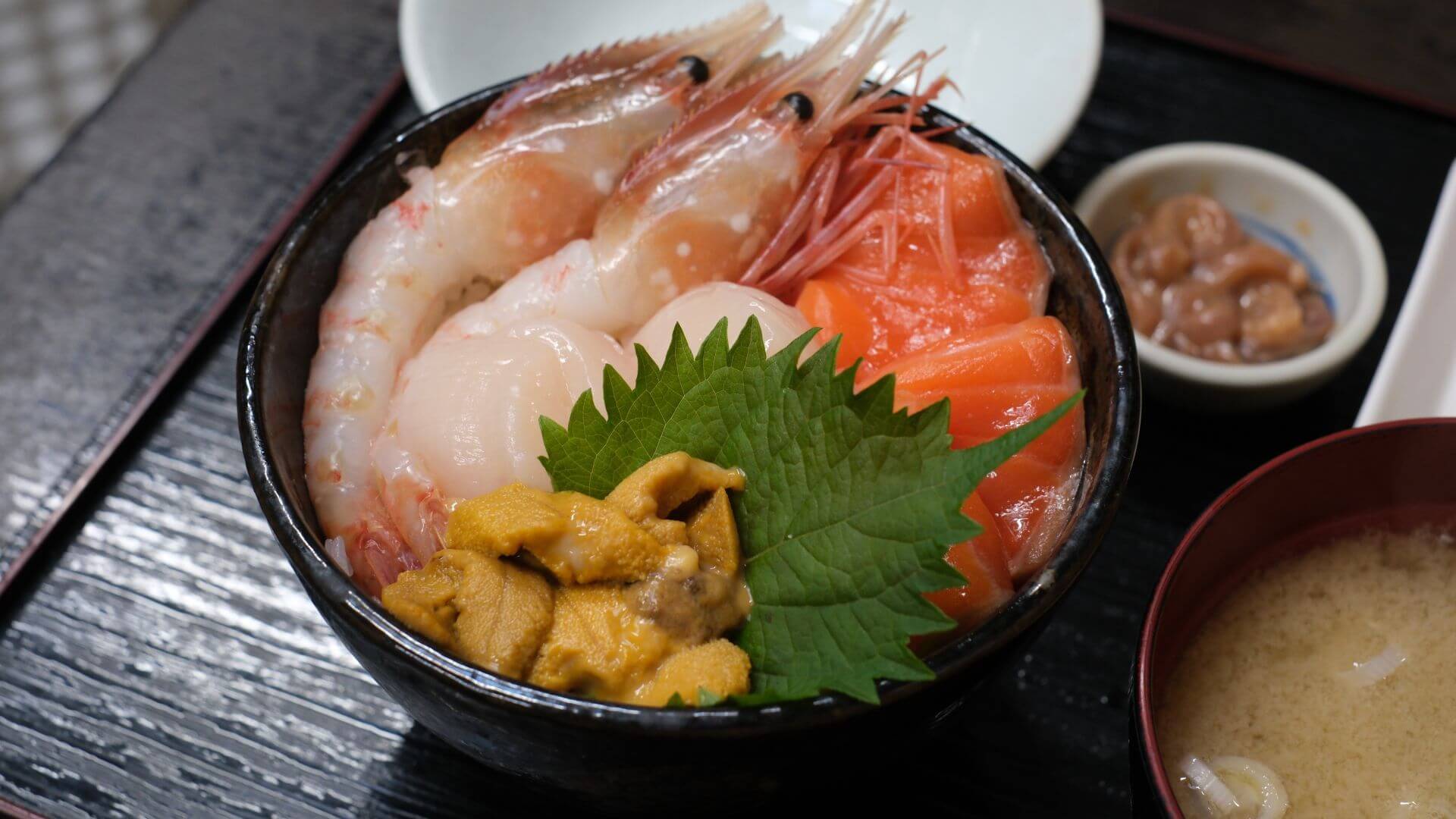 【完全版】岩手の海鮮おすすめ18選｜盛岡でも！三陸の新鮮魚介を使った寿司・海鮮丼・ウニ丼・瓶ドンまとめ◎