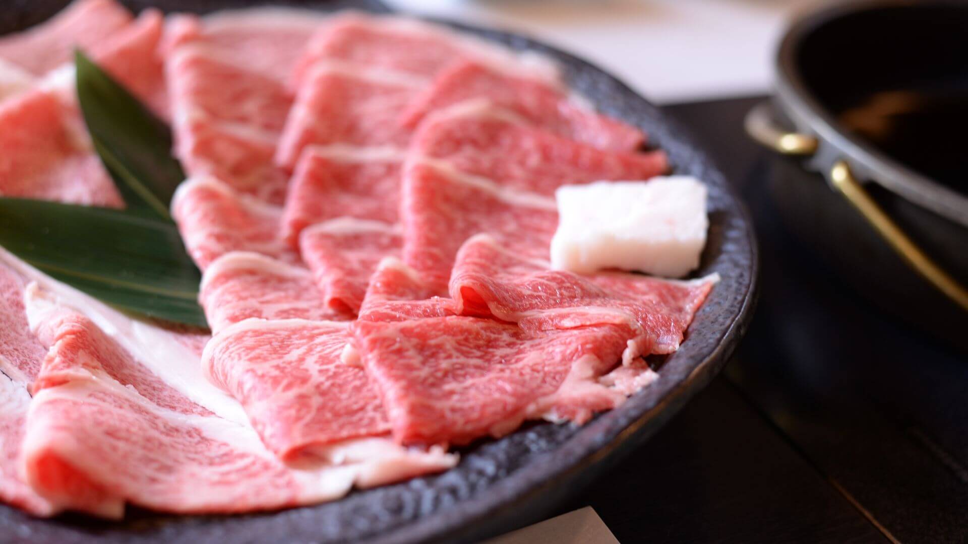 【完全版】山形で食べたい米沢牛16選｜観光や記念日にも◎焼き肉・ステーキ・すき焼きの人気おすすめまとめ